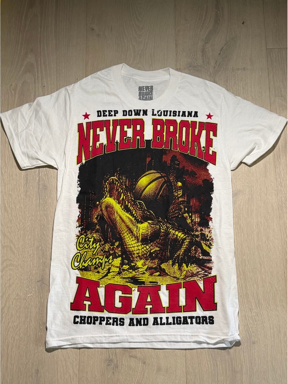Never Broke Again White Graphic T-Shirt Size Small